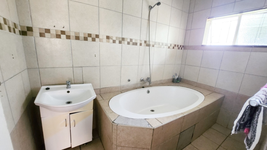 3 Bedroom Property for Sale in Stilfontein North West